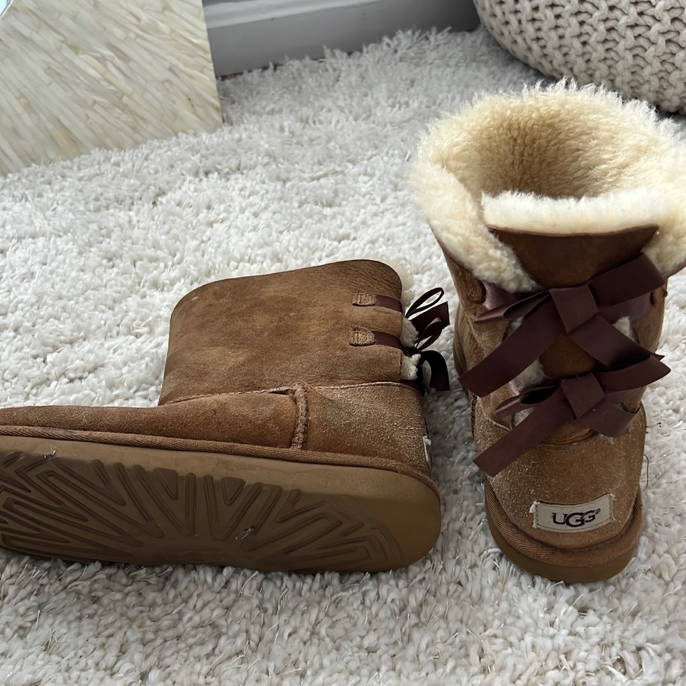 UGG boots with Bow